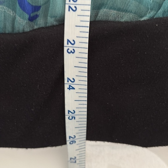 Lane Bryant Blue/Green Cap Sleeve Tropical Blouse w/Tank Top. Size 18/20 - Picture 7 of 9